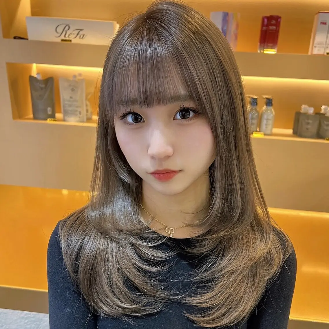 セミロング 🎀ボブ特化🎀透明 カラー/艶髪あやなのヘアスタイル