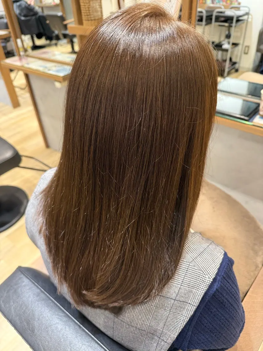 ミディアム カラー カット ヘアカラー 安達 光琉のヘアスタイル