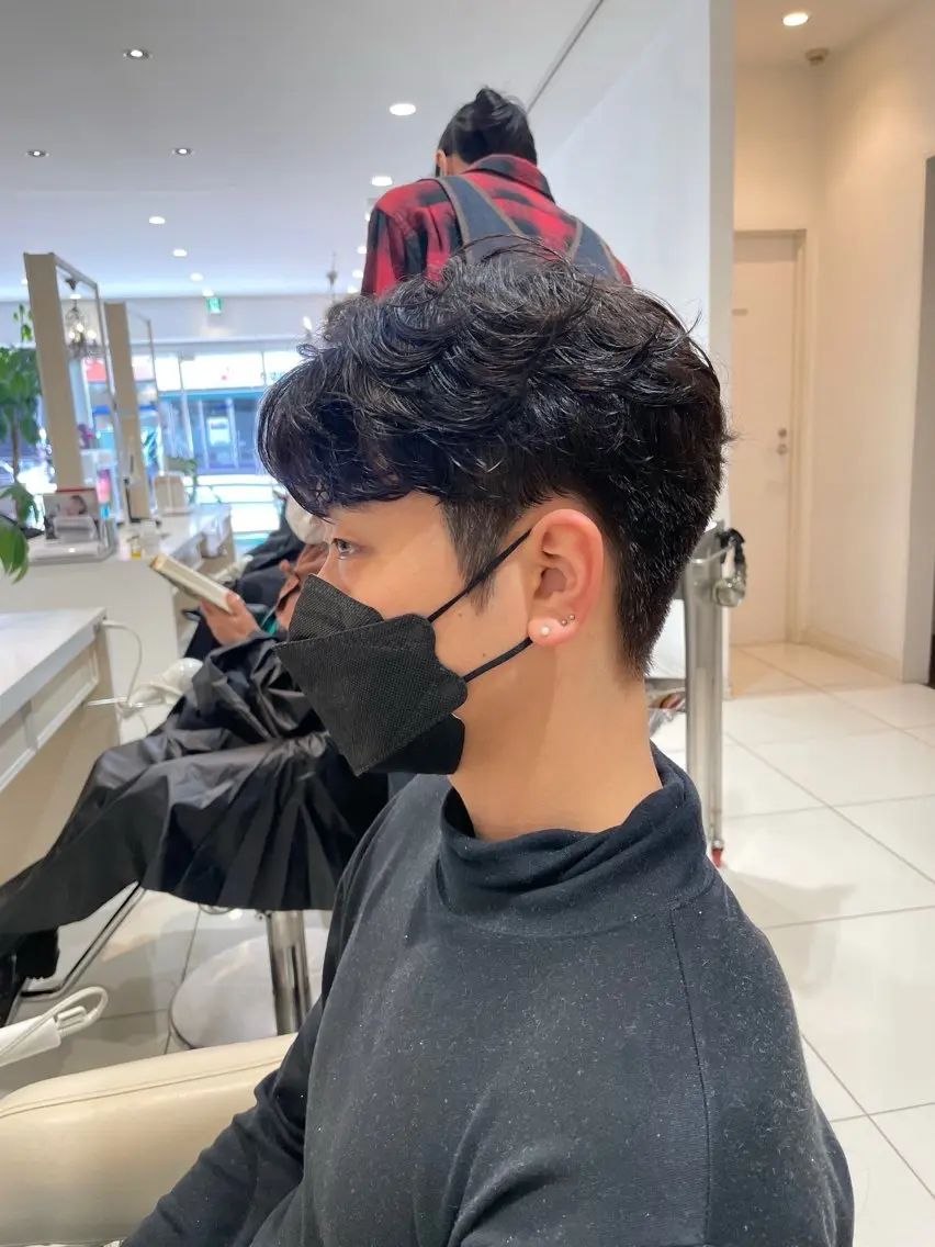 ショート パーマ メンズ カルマパーマ メンズパーマ カット パーマ 樋笠 知佳のヘアスタイル