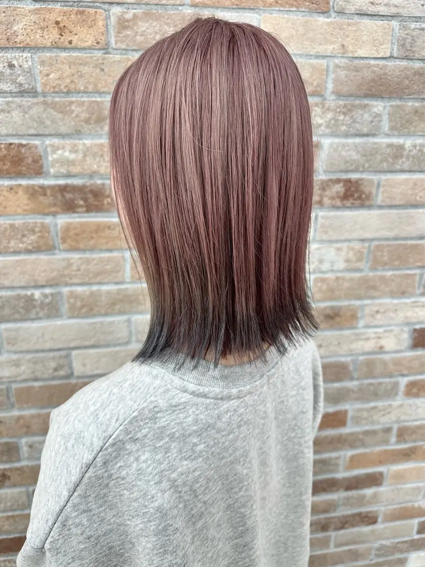 ミディアム カラー 黒髪 ブリーチ ピンクカラー 齋藤 らいのヘアスタイル
