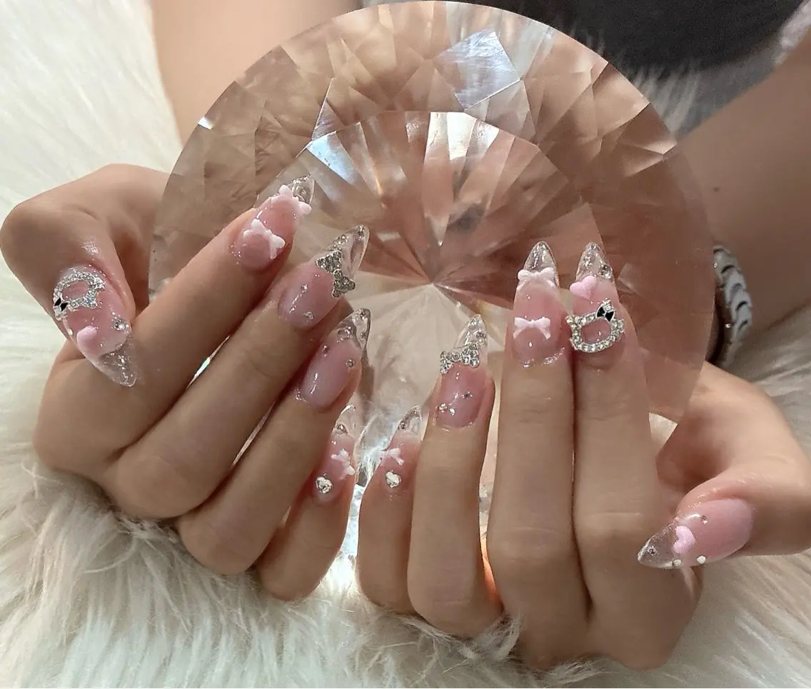 ネイル LoaChaton kaeのネイルデザイン