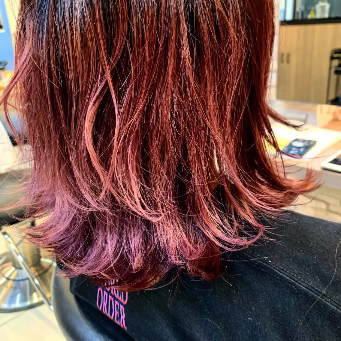 ミディアム カラー グラデーションカラー ピンクカラー バイオレットカラー トリートメント ヘアカラー トリートメント 早坂 裕真のヘアスタイル