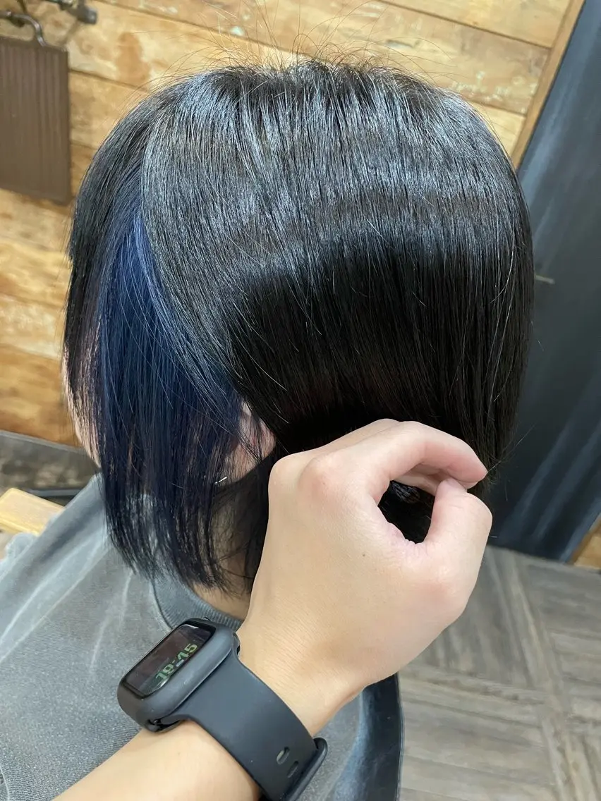 カラー アッシュ ブリーチ ブルーカラー インナーカラー ヘアカラー La fith 新田のヘアスタイル