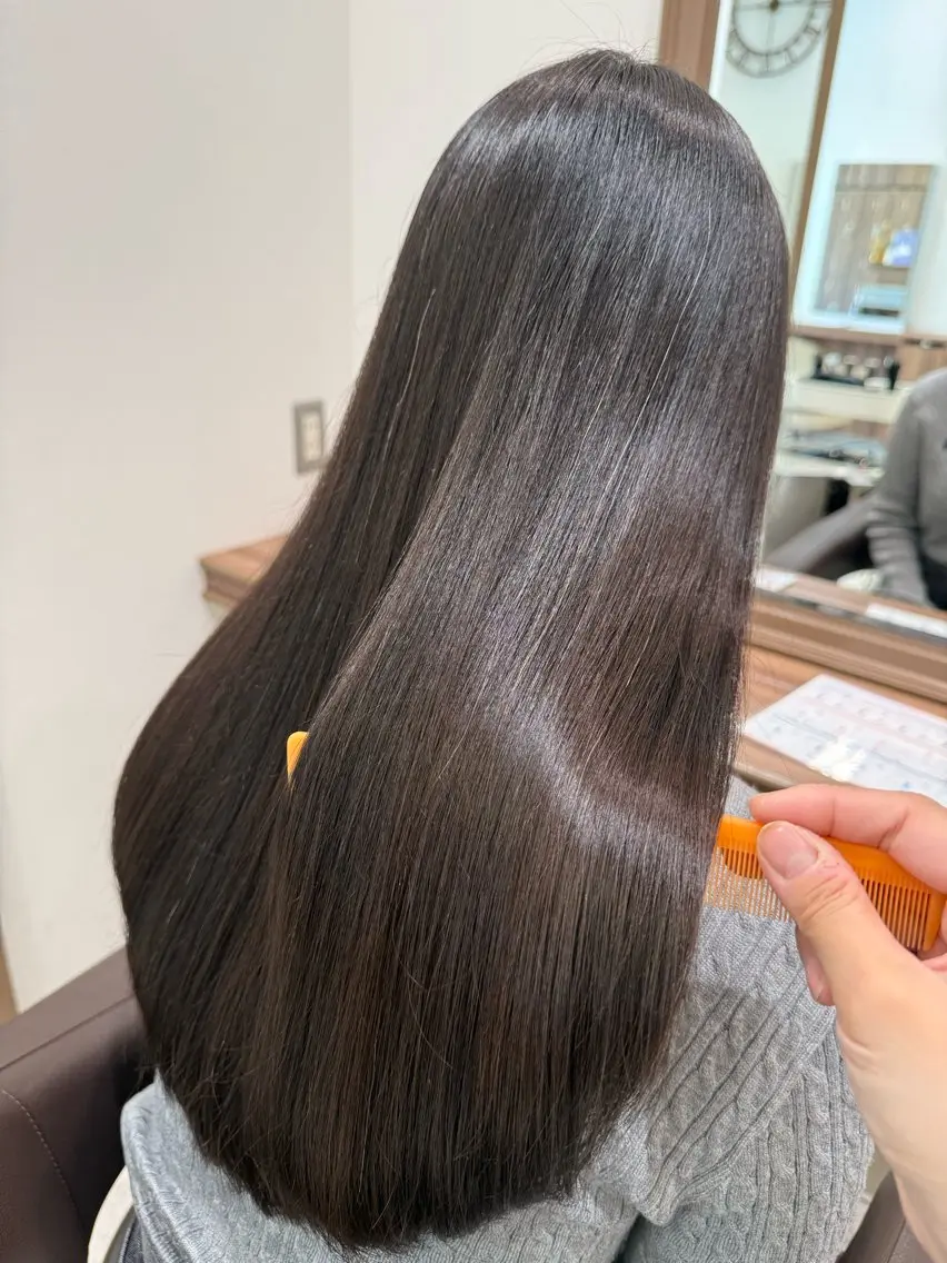 ロング カット .MANA. 【艶髪ロング】のヘアスタイル
