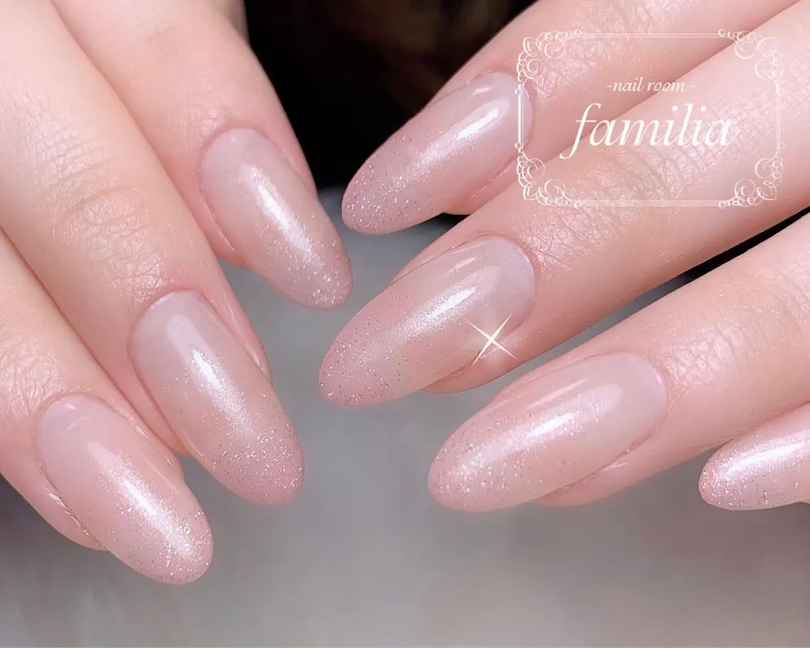 ネイル グラデーション -nailroom- familiaのネイルデザイン