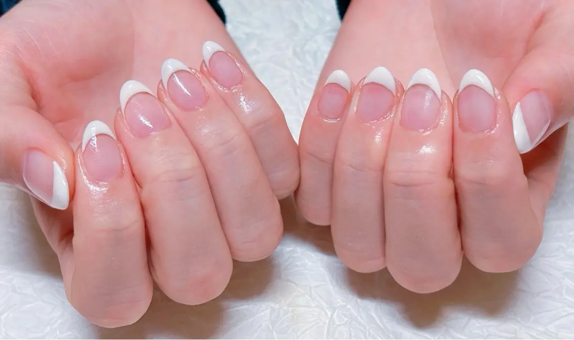 ネイル フレンチネイル ハンドネイル ハンドケア 💫ゆか_ Nailartistのネイルデザイン