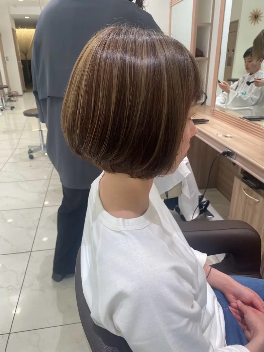 ショート カラー ブラウンカラー 透明感カラー オレンジ カット ヘアカラー 🌱脱白髪染め特化 🌱岡田将英のヘアスタイル