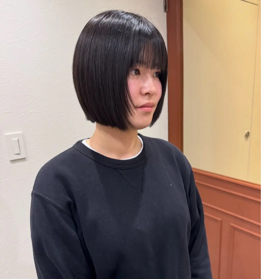 ショート ボブ 顔まわりレイヤー 顔周りカット レイヤーカット 透明感カラー ☆akoのヘアスタイル