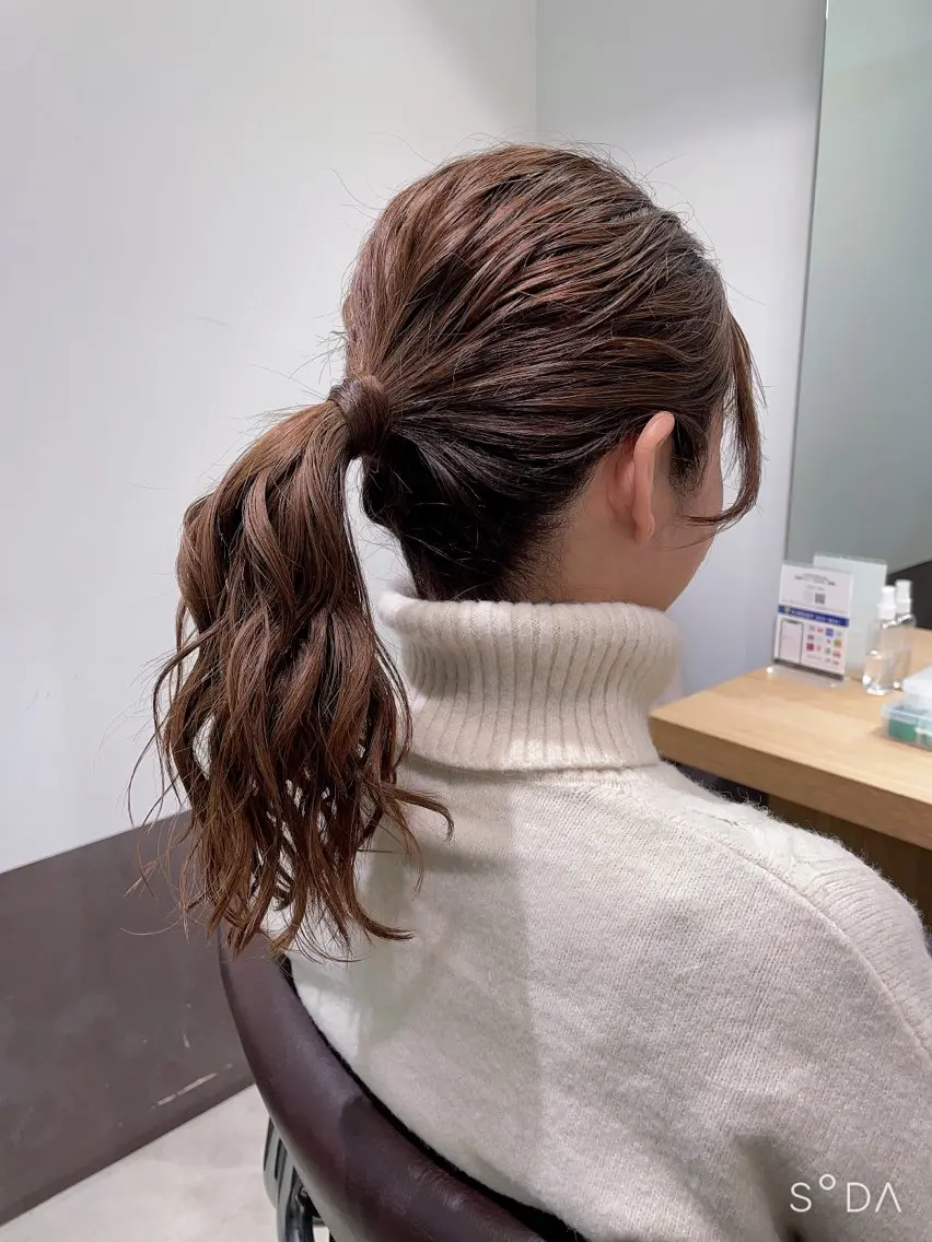 ロング ヘアアレンジ ポニーテール ヘアセット 新宿三丁目アイドル ヘアメイクたでぬまのヘアスタイル