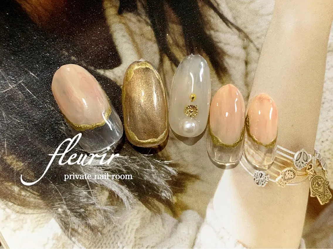 ネイル フレンチネイル ニュアンスネイル オフィスネイル フルリール 【プライベートサロンのネイルデザイン