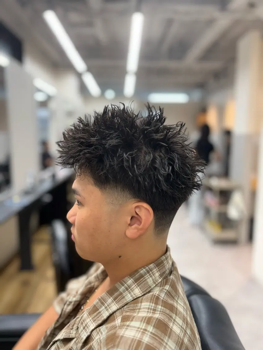ショート パーマ メンズ フェードカット カット パーマ 深澤 知樹のヘアスタイル
