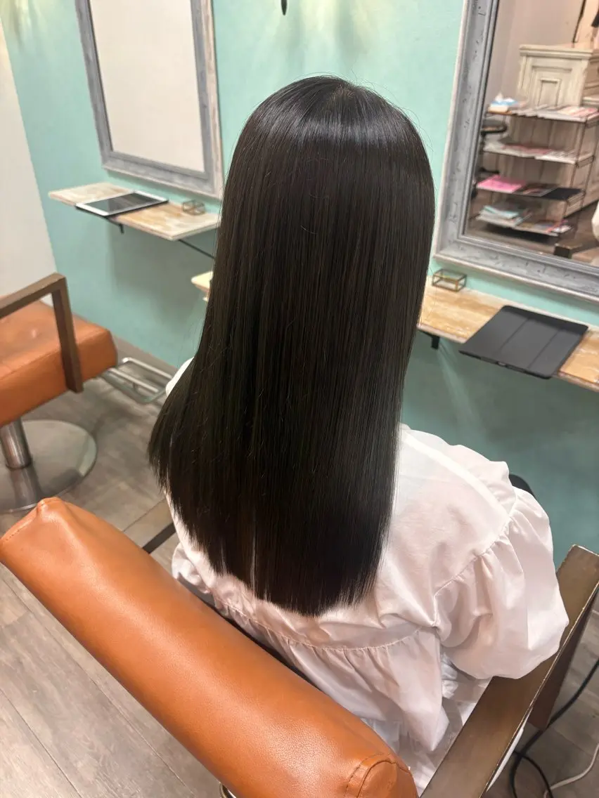 ロング カラー ベージュカラー オリーブベージュ ERII /伏見 カットモデル募集中!のヘアスタイル