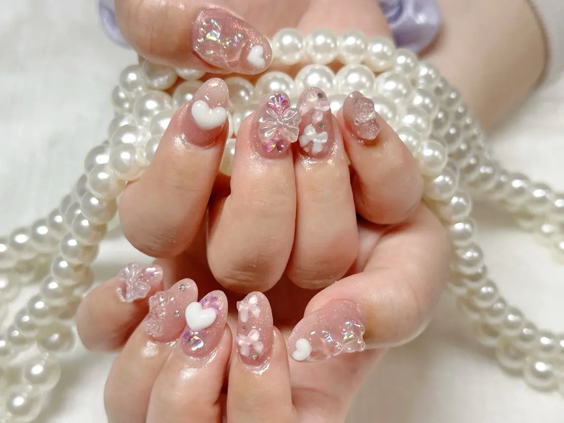ネイル オーロラネイル 長さ出し フレンチネイル ガーリー キラキラネイル RIn 🎀のネイルデザイン