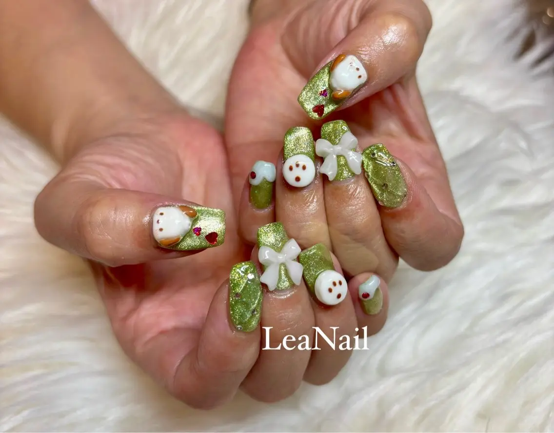 ネイル マグネットネイル Lea Nailのネイルデザイン
