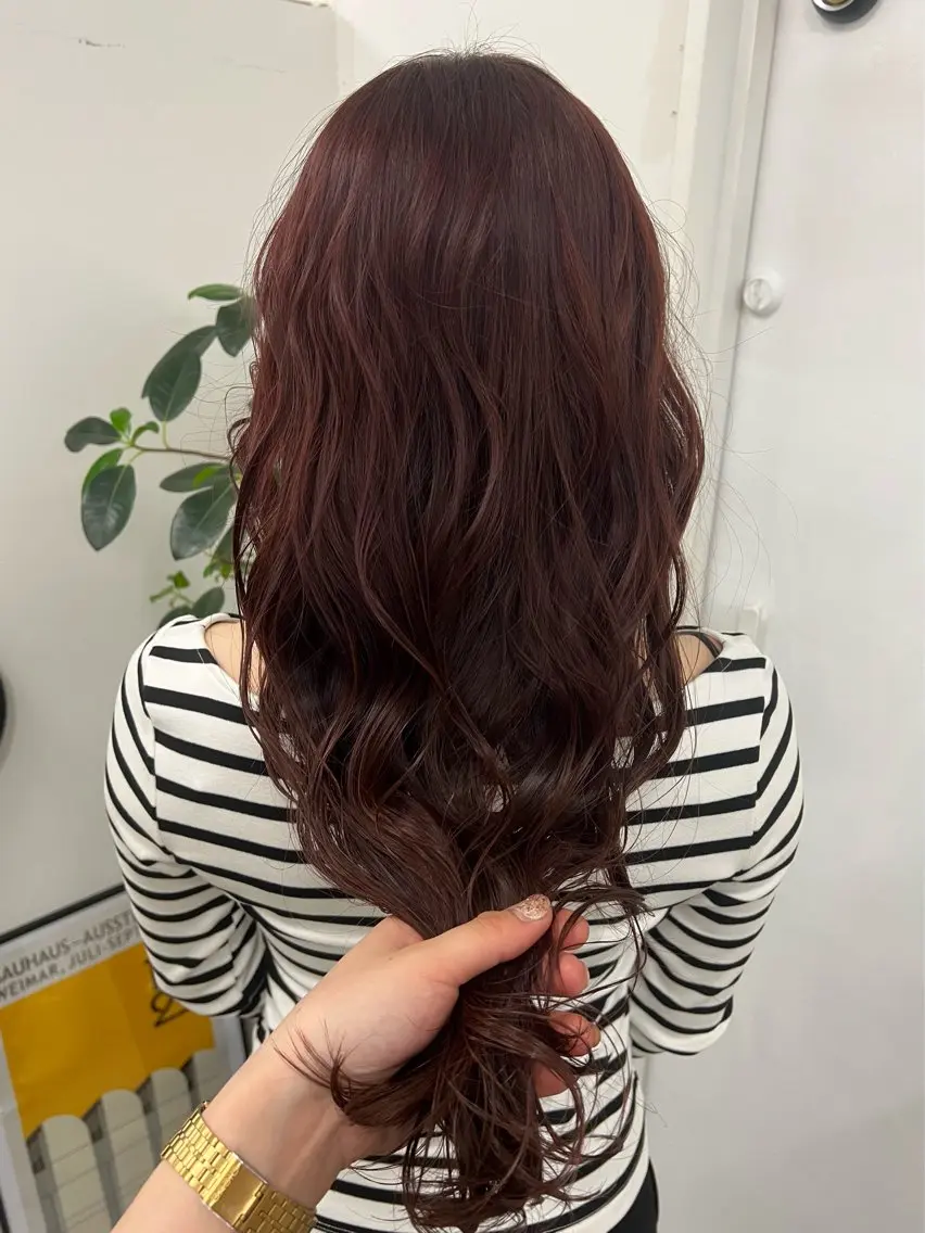 ロング 赤瀬川 希咲のヘアスタイル