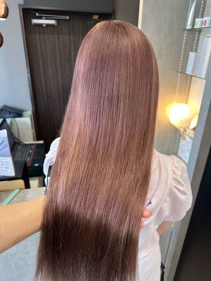 セミロング カラー ベージュカラー ブリーチ ケアブリーチ 透明感カラー ダブルカラー ヘアカラー 天神暖色カラー レイヤー・髪質改善のヘアスタイル