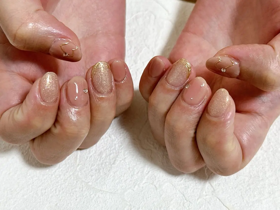 ネイル オーロラネイル フラワーネイル フットネイル フレンチネイル ジェルネイル mogunail &blowのネイルデザイン