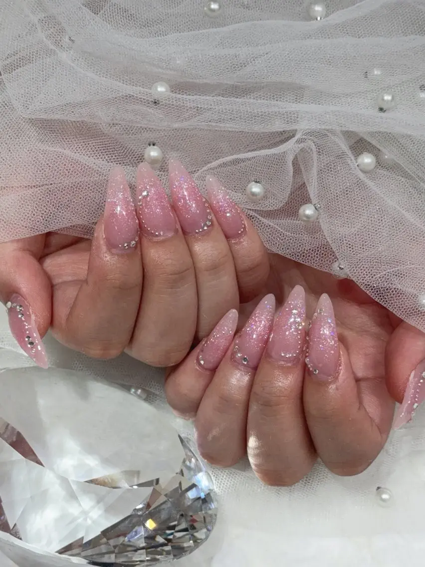 ネイル ハンドネイル ベスティオーラ aineのネイルデザイン