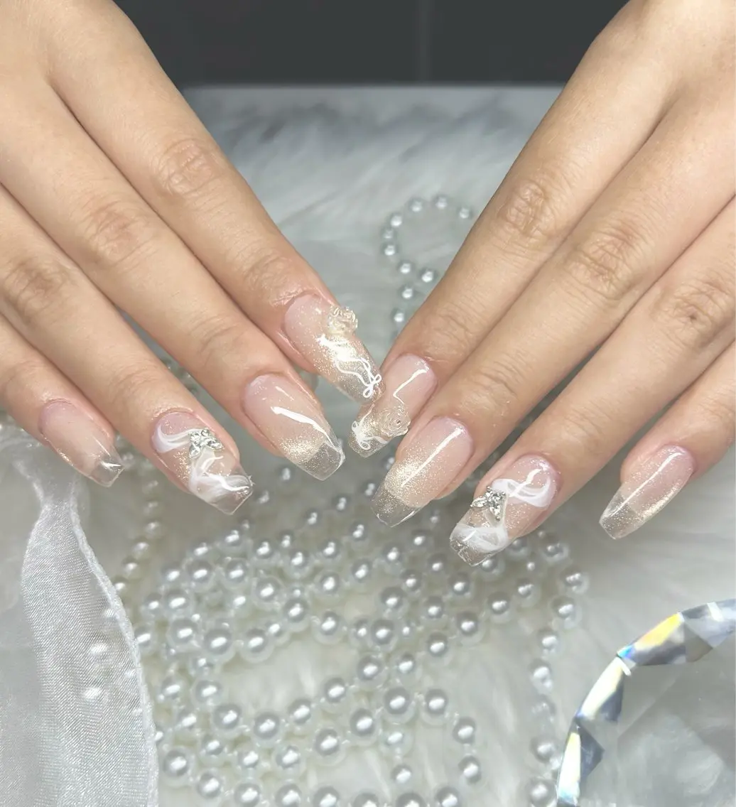 ネイル ハンドネイル 🧸RU ALLY asumi❁⃘*.ﾟのネイルデザイン