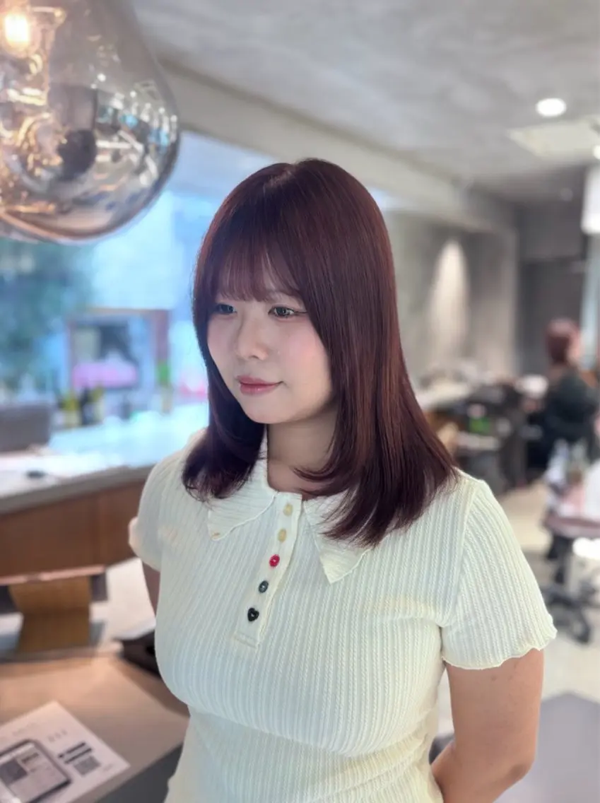 ミディアム 末政 李椛のヘアスタイル