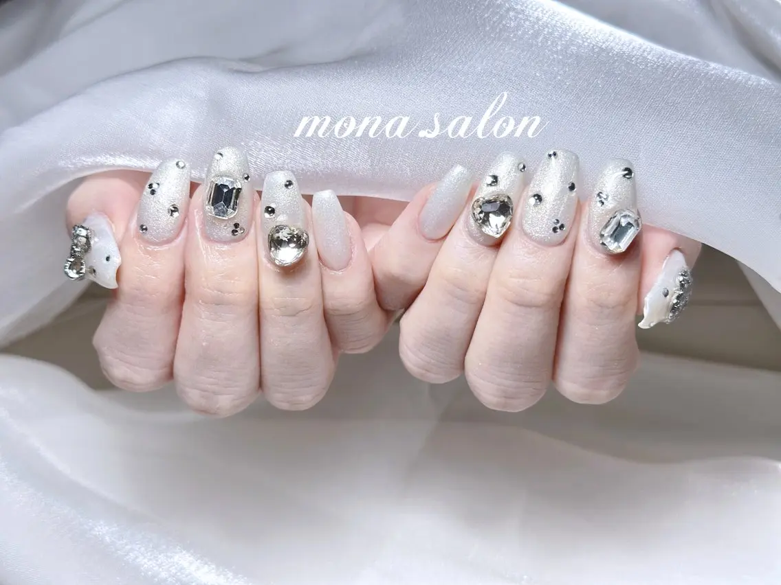 ネイル ハンドネイル Mona【パラジェル ・長さ出し専門店】のネイルデザイン