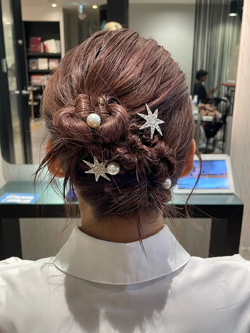 ヘアアレンジ 結婚式・ブライダル 艶カラー/ブリーチ /アレンジ/特化🫧のヘアスタイル