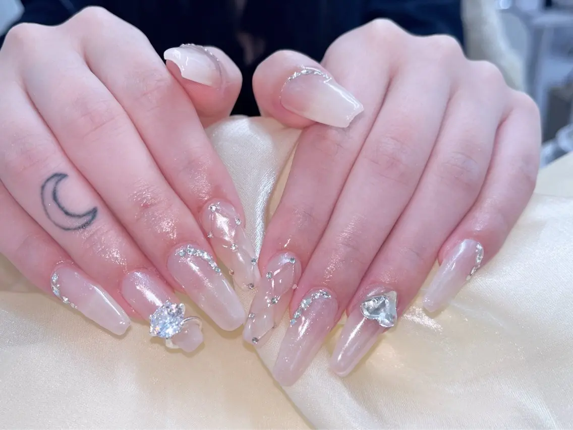 ネイル Glow Nail スカルプ専門店のネイルデザイン
