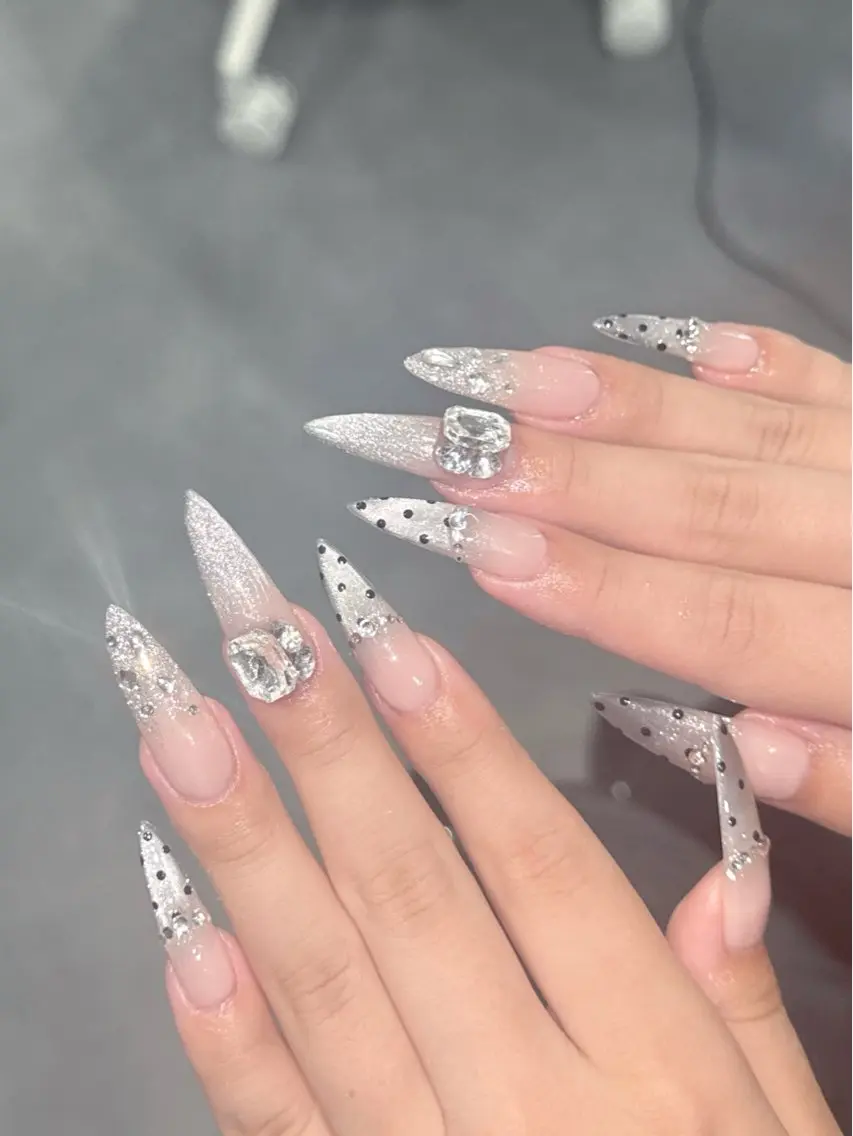 ネイル ドット ハンドネイル cheri&co marinのネイルデザイン