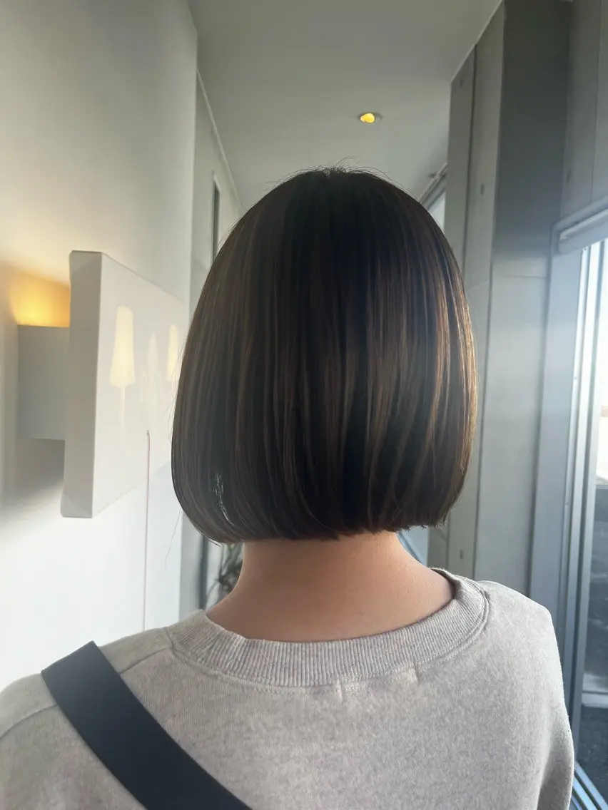 ミディアム ボブ おせ ちさとのヘアスタイル