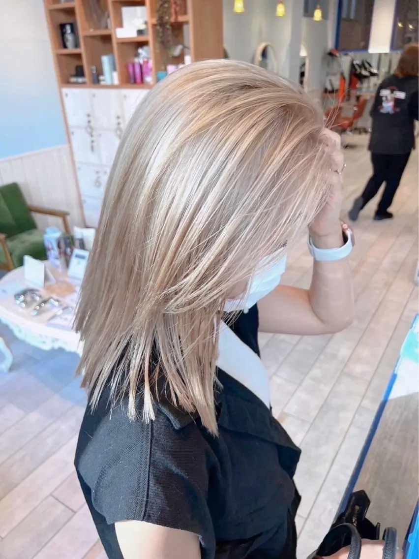 ミディアム カラー みなみ 【艶カラー】のヘアスタイル
