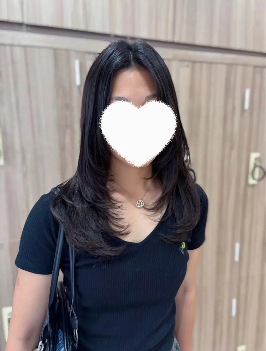 セミロング 岡野 未夢のヘアスタイル