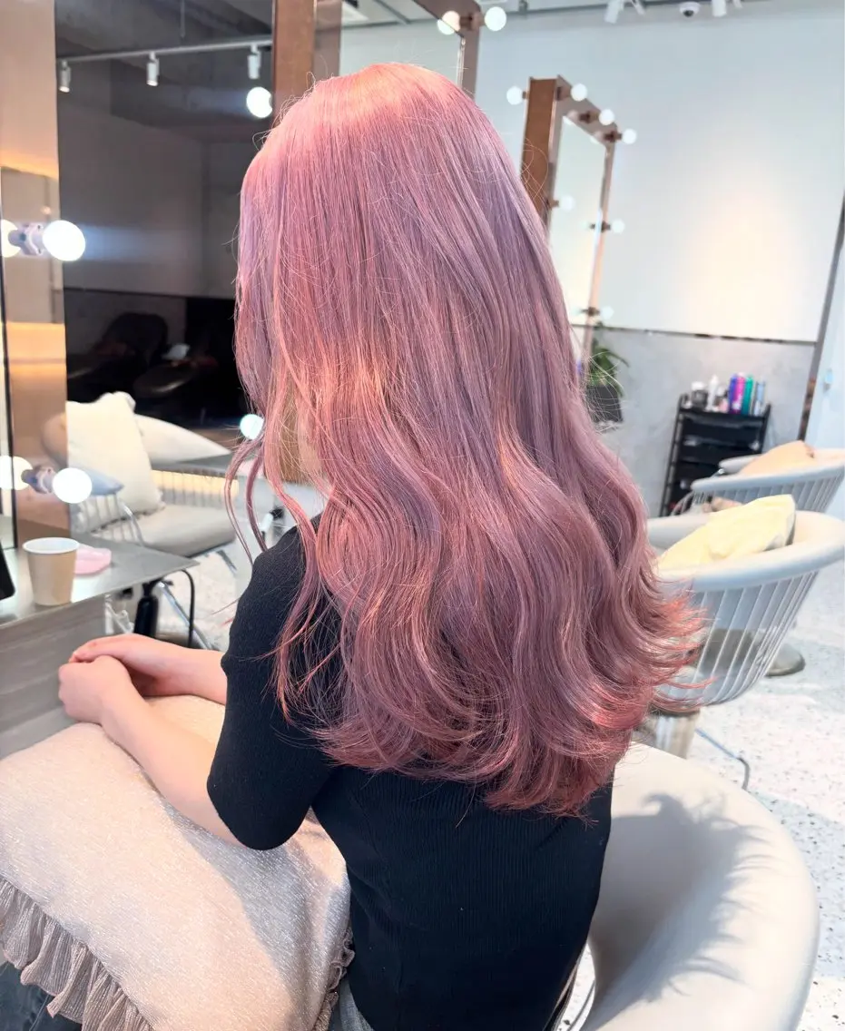 ミディアム カラー ブリーチ ボブ 韓国風ヘア レイヤーカット トリートメント ヘアカラー rina🩶 ワンホン/レイヤーのヘアスタイル