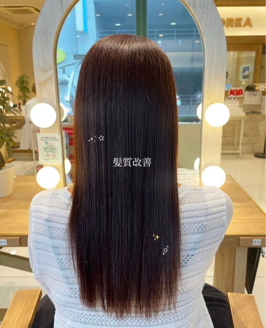ロング トリートメント ブリーチなしカラー/ 暖色カラー/艶カラーのヘアスタイル