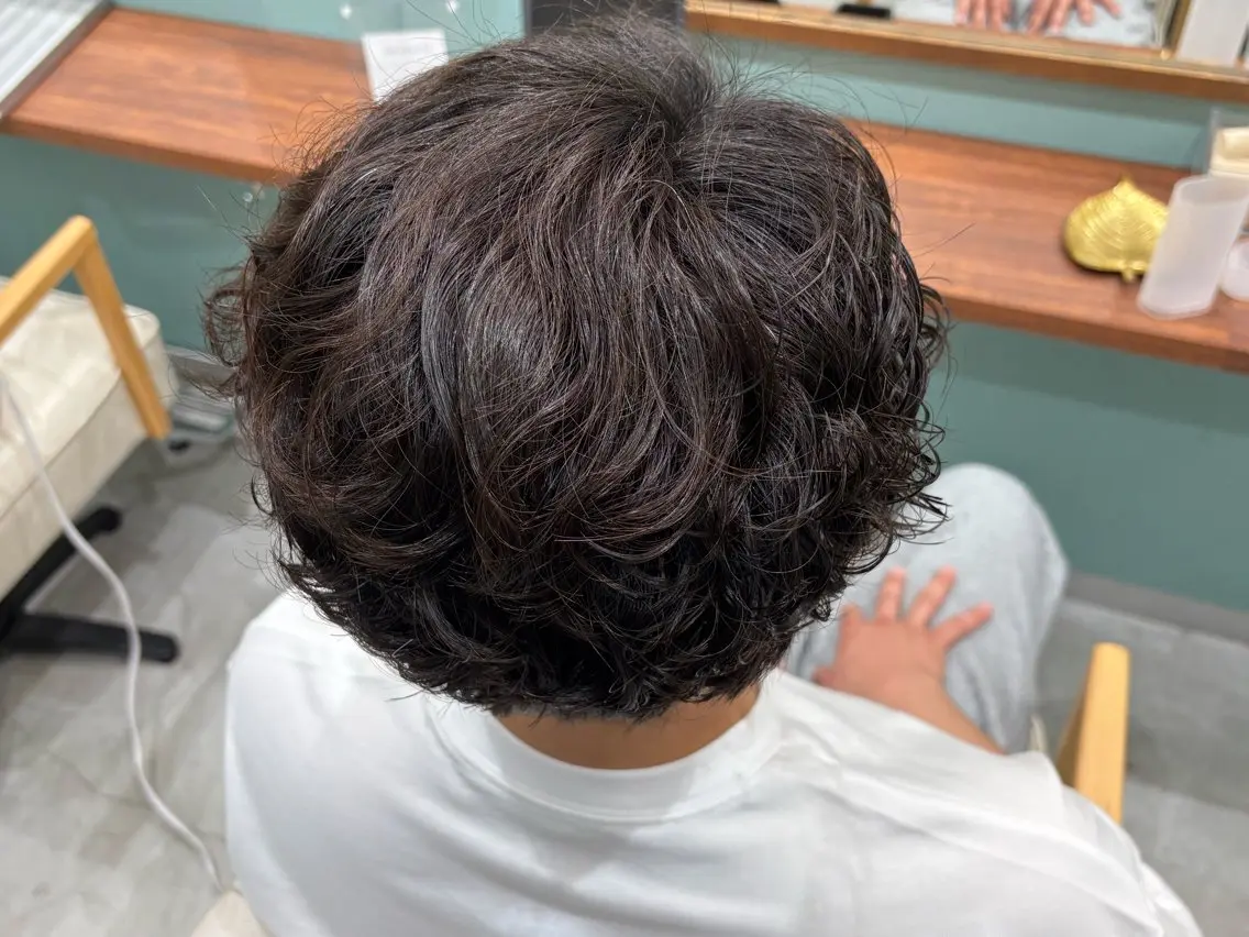 パーマ メンズ センターパート 艶カラー/ メンズパーマ/ゆうきのヘアスタイル