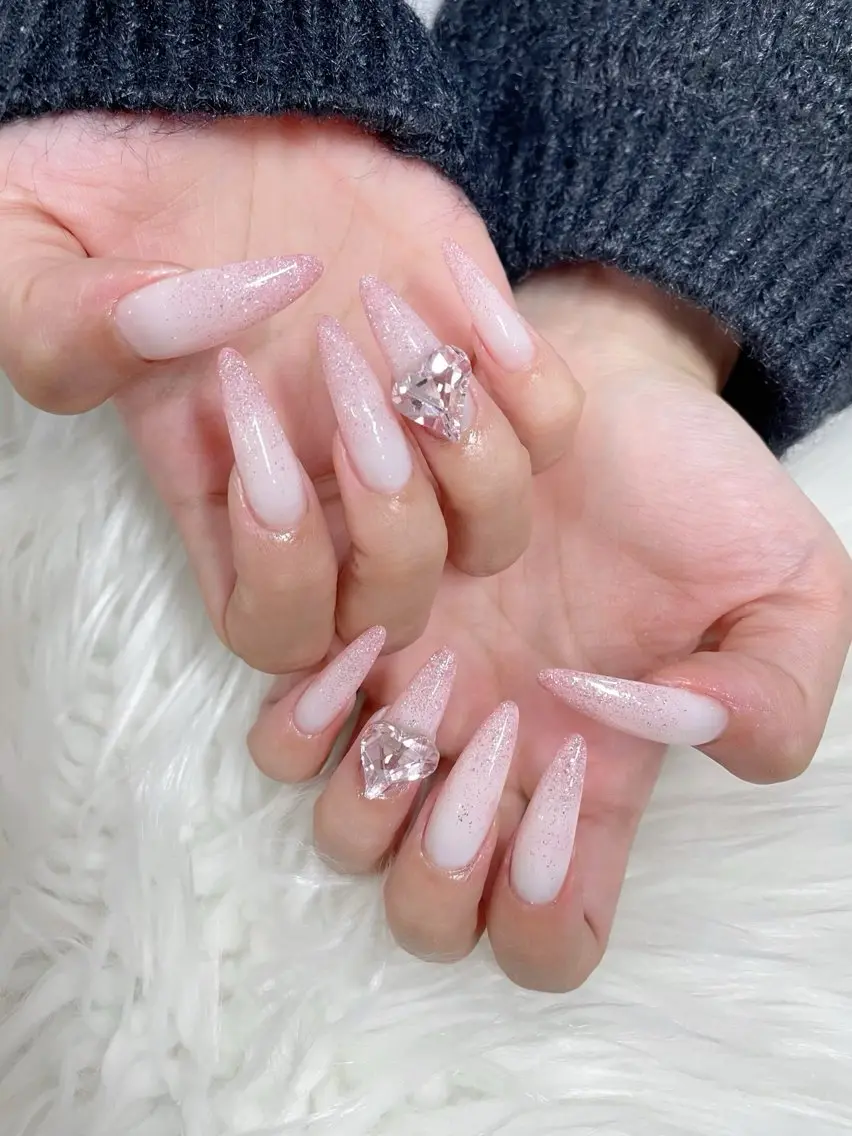 ネイル ハンドネイル ハンドケア Mione_ Sonのネイルデザイン
