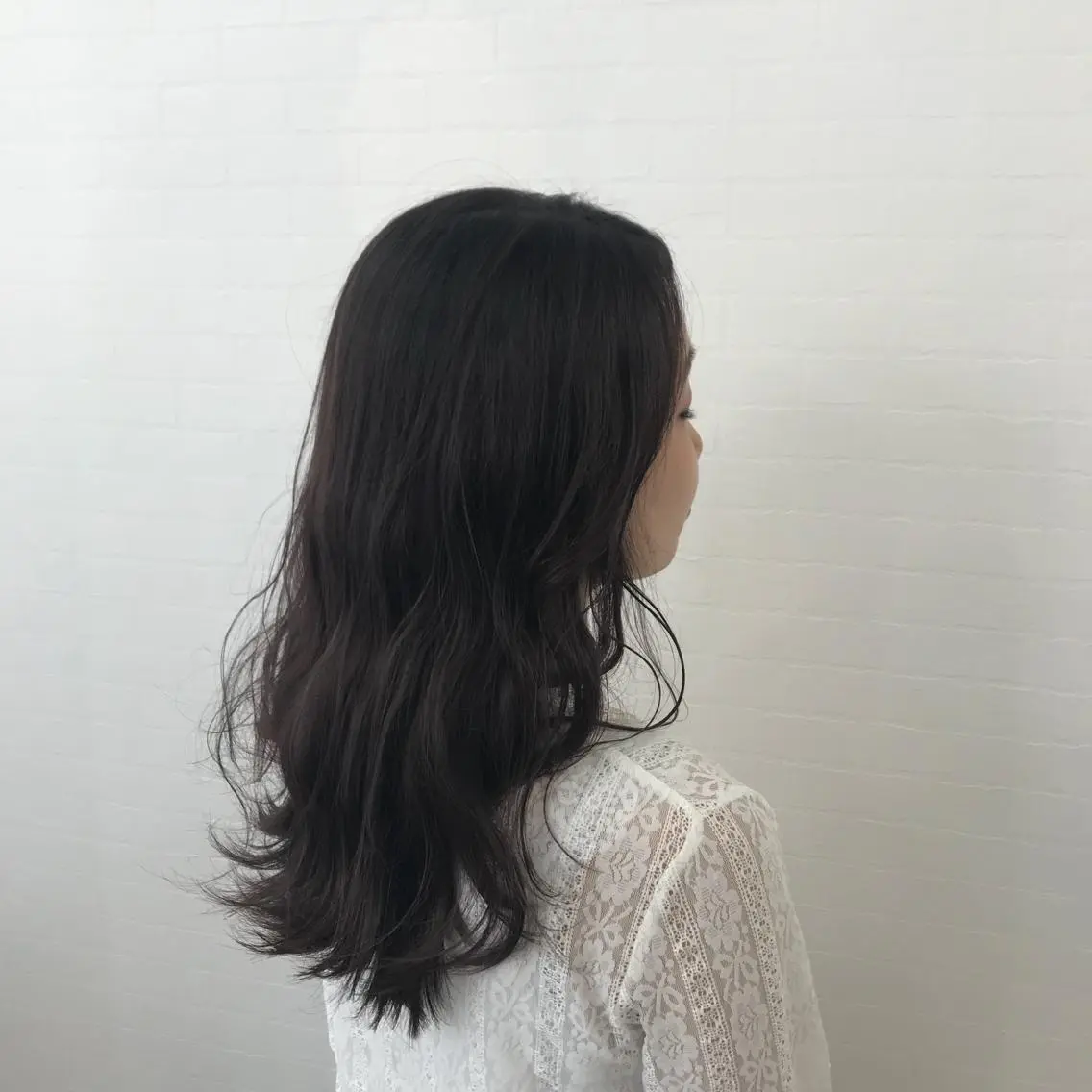 ロング カラー オリーブ/アッシュ やわらか透明感カラーのヘアスタイル