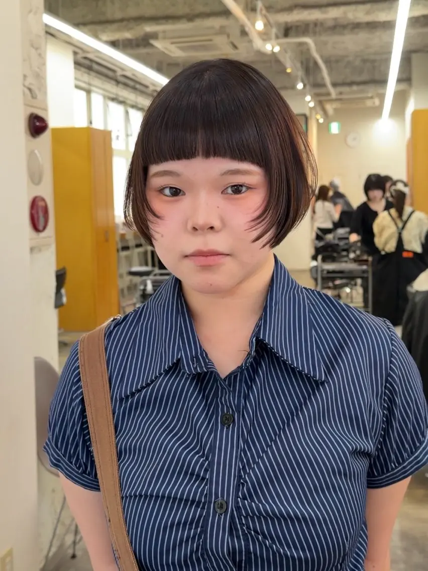 ショート ボブ 顔まわりレイヤー 顔周りカット レイヤーカット カット 透明感カラー/ レイヤー /ソラのヘアスタイル