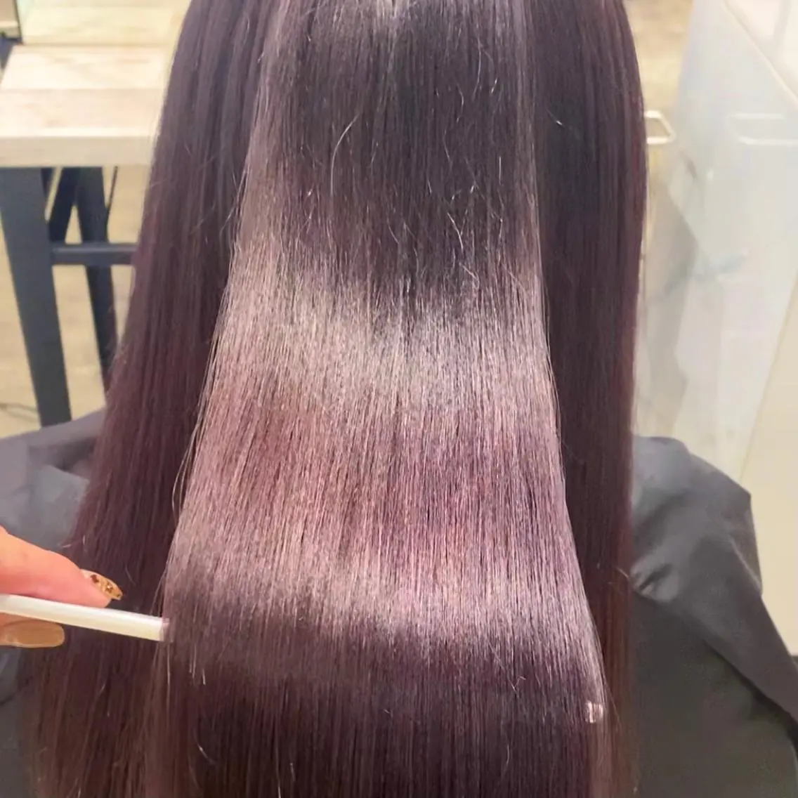 ロング カラー ヘアアレンジ ブリーチ ハイトーンカラー 髪質改善 韓国風ヘア トリートメント 新宿⌇韓国風ヘア ⌇透明感カラーのヘアスタイル