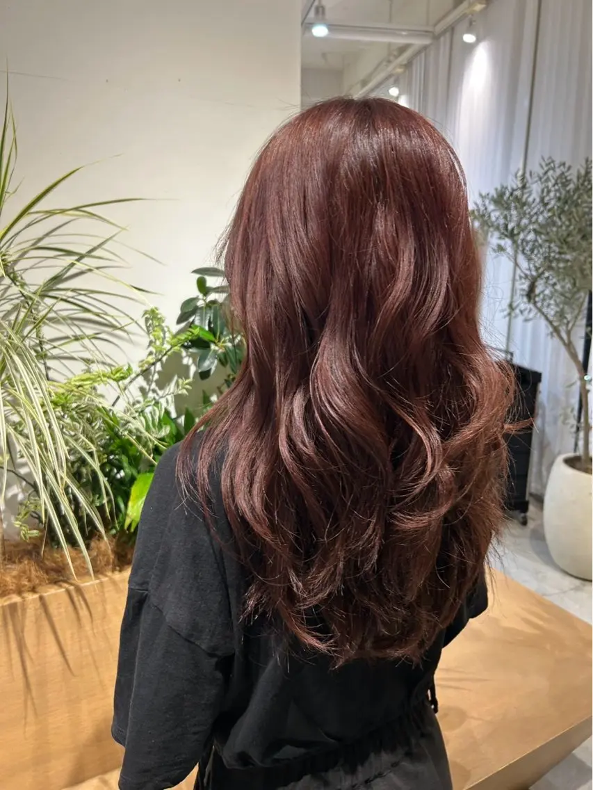 ロング ヘアカラー 本荘 波音のヘアスタイル