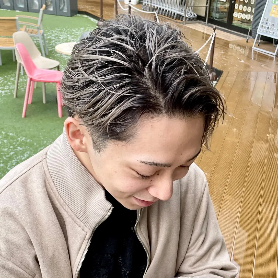 ショート カラー メンズ メンズブリーチ ブリーチ カット ヘアカラー メンズヘア特化 崎田 成人のヘアスタイル