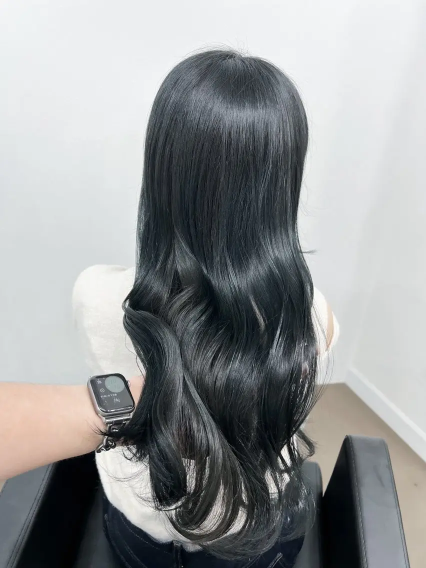 ロング カラー アッシュ 透明感カラー ミント 神戸ボブ✂️ ioe三宮/田 伸佳のヘアスタイル
