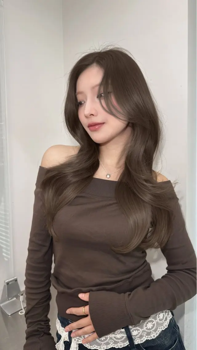 ロング カラー カット ヘアカラー ヘアセット 上品モテヘア🩶 karen🩶のヘアスタイル