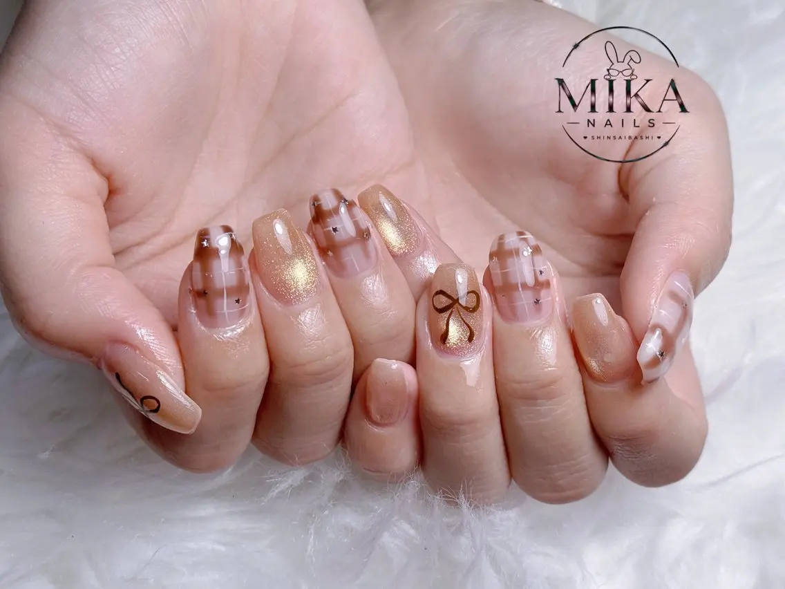 ネイル ガーリー キラキラネイル 韓国ネイル ロングネイル シンプルネイル ハンドネイル 🦊Genie🦊 Mika Nailsのネイルデザイン