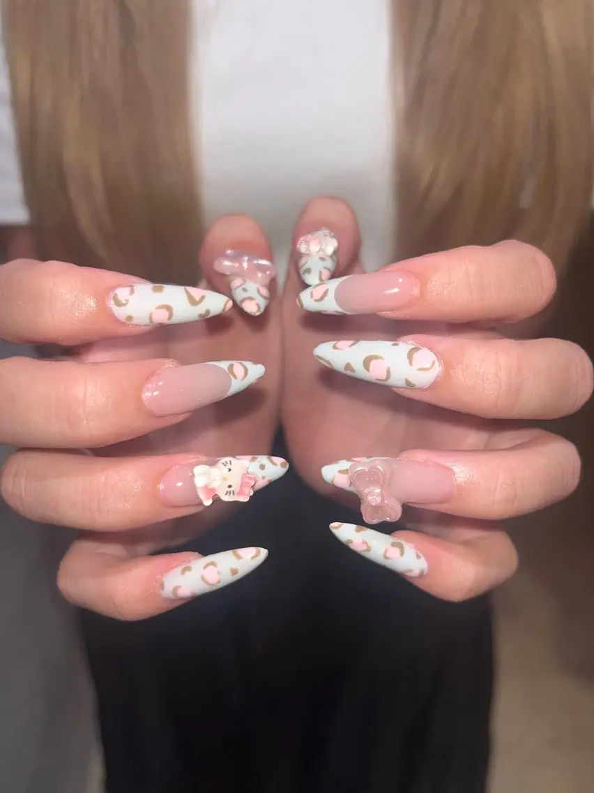 ネイル mana ☆see.のネイルデザイン