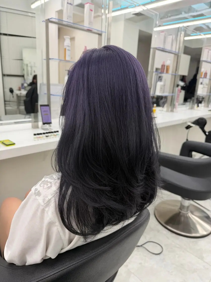 カラー ヘアカラー niina🖤 透明感×レイヤーのヘアスタイル