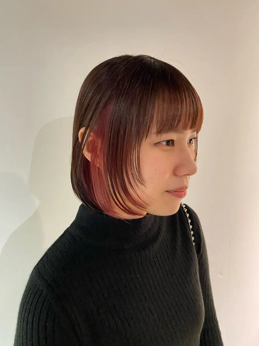 ショート ピンクブラウン カット ヘアカラー 安藤 結花のヘアスタイル