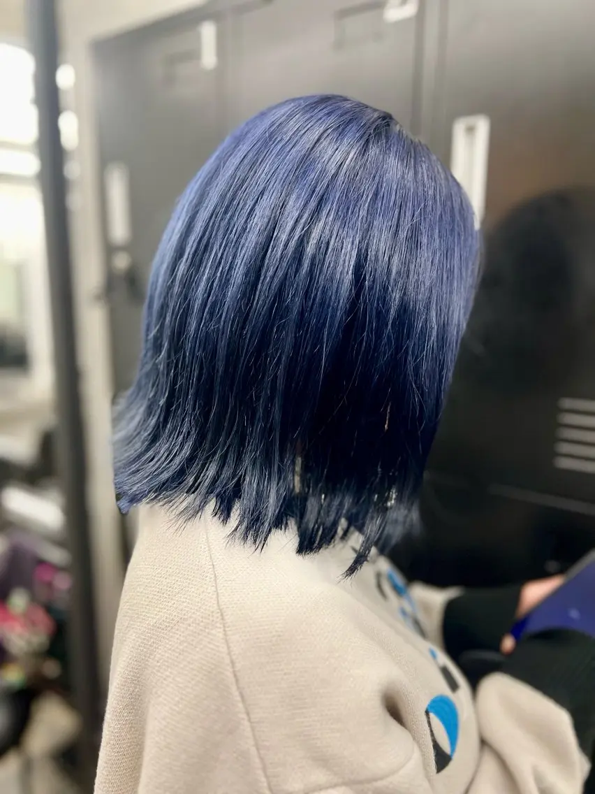 ミディアム カラー ブルーカラー ネイビーカラー シルバー バイオレットカラー カット ヘアカラー 透明感カラー特化🫧 🦋栗原🦋のヘアスタイル