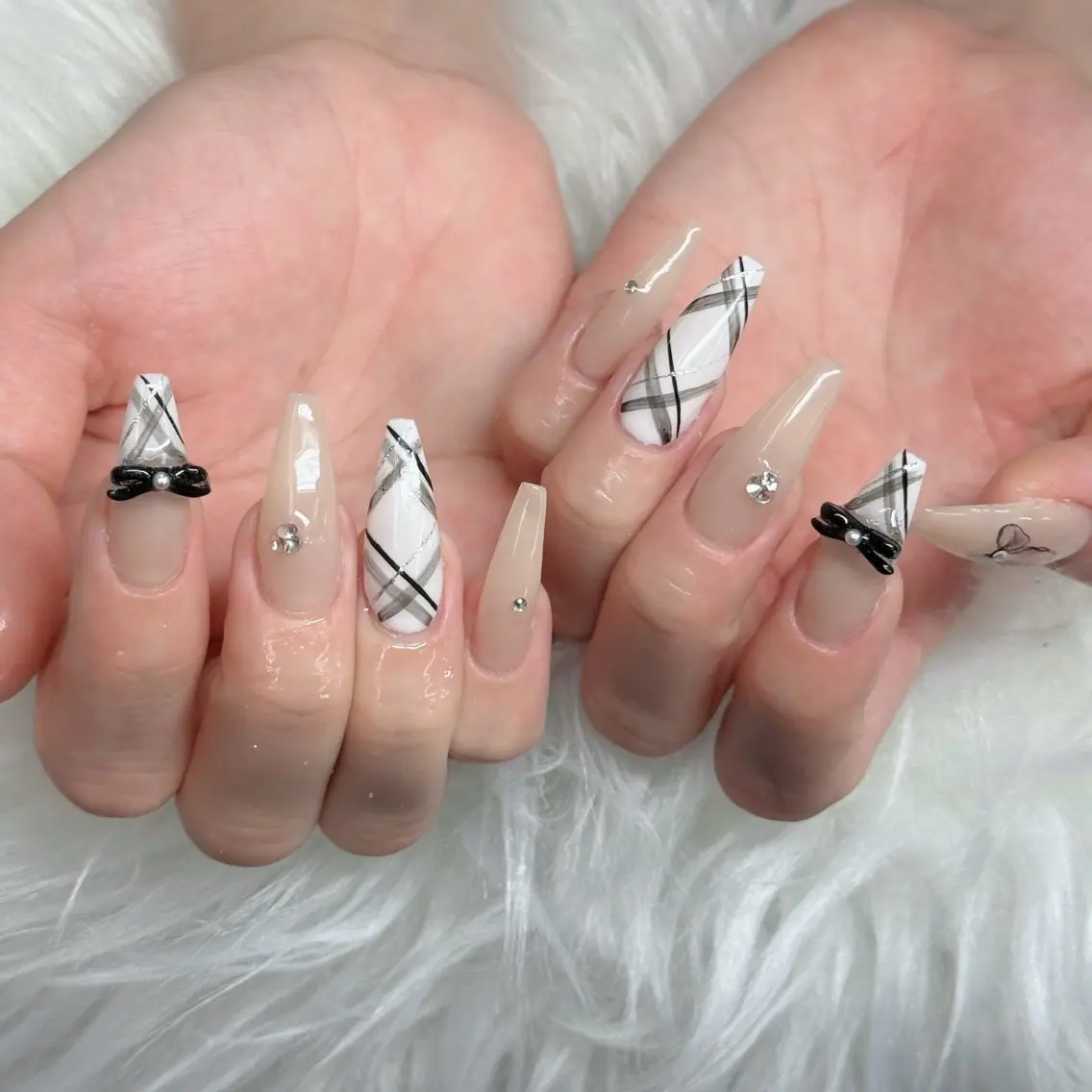 ネイル フットネイル フレンチネイル グラデーション 韓国ネイル ロングネイル ハンドネイル Hani Nail Salonのネイルデザイン