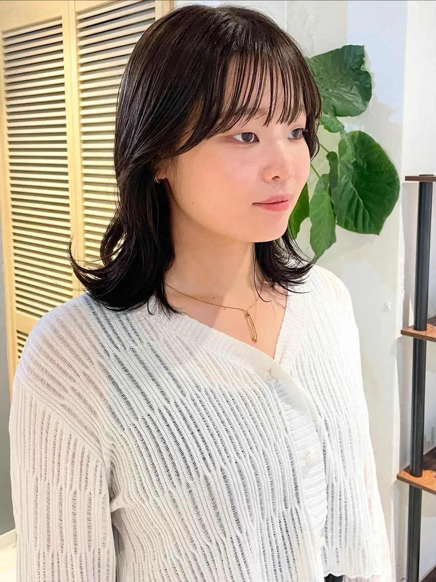 ミディアム カット ヘアカラー トリートメント 🩰オリーブ/ ベージュ松本咲花🩰のヘアスタイル