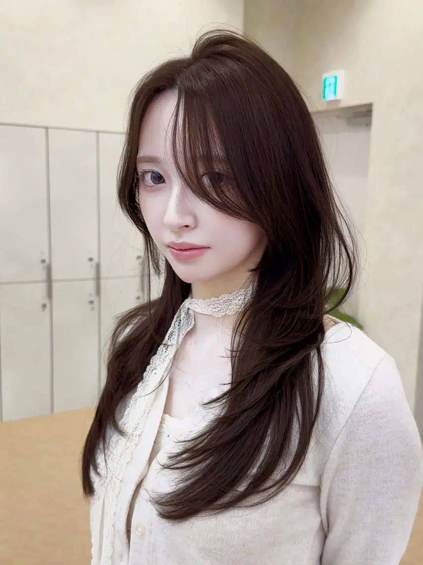 ロング レイヤーカット 佐渡優 365連勤する美容師のヘアスタイル